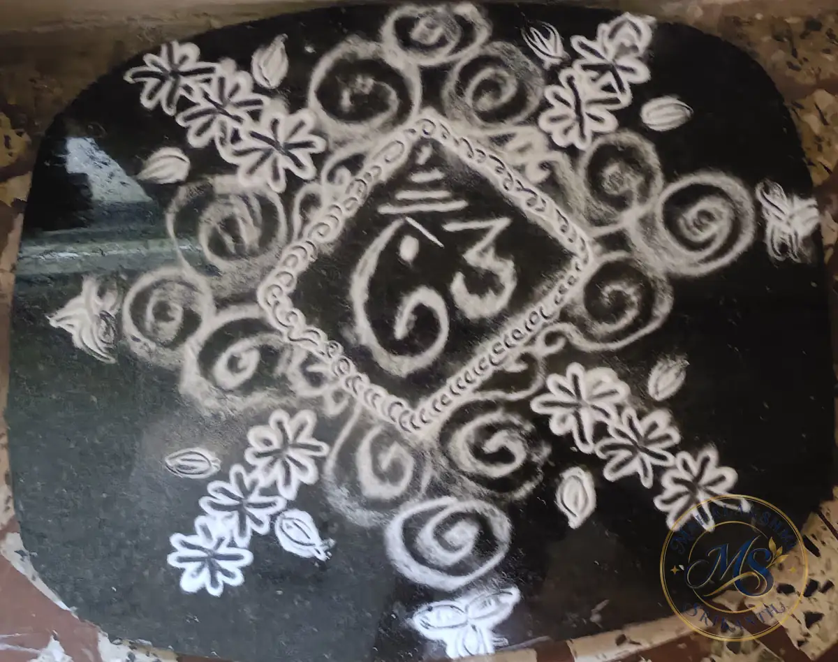 Om Kolam With Swirls — rangoli by Mahalakshmi Srikanth